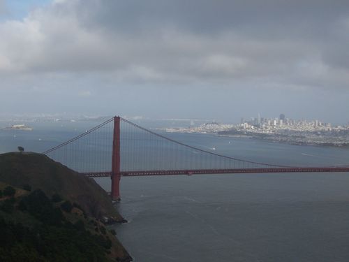 Golden Gate Bridge (palo-alto_100_8361.jpg) wird geladen. Eindrucksvolle Fotos von der Westküste Amerikas erwarten Sie.
